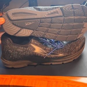 Altra Torin 5 Luxe size 13 black/lightblack like new